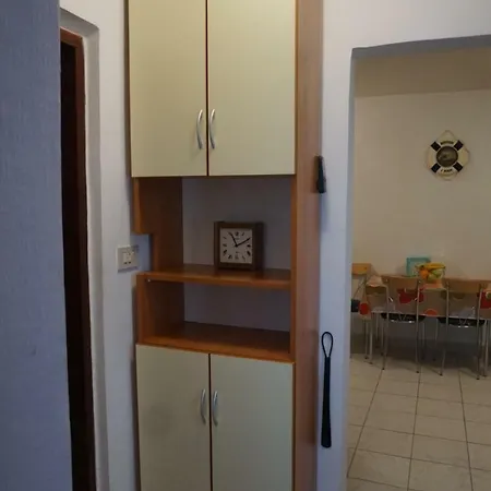 Nessy * Baška Voda